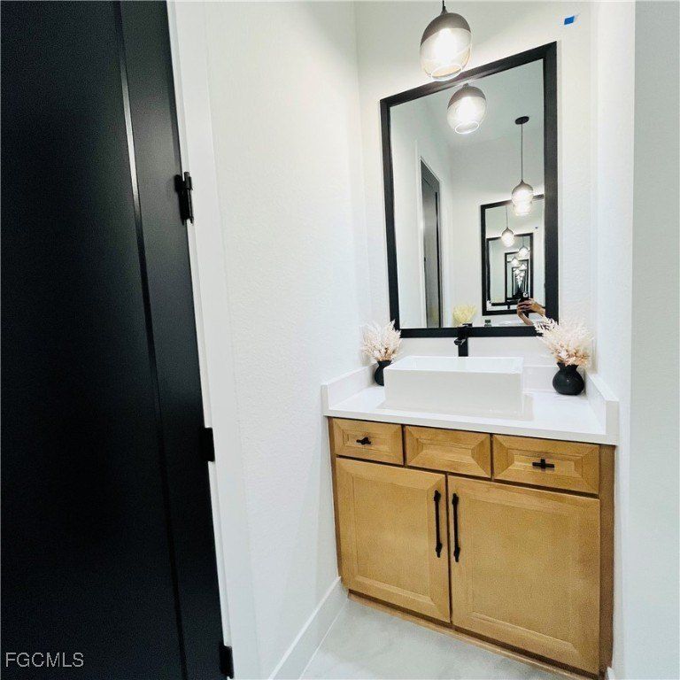 4218 Sw 17Th Avenue. Cape Coral, FL 33914