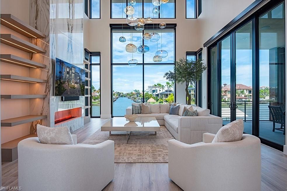 348 Seagull. Naples, FL 34108