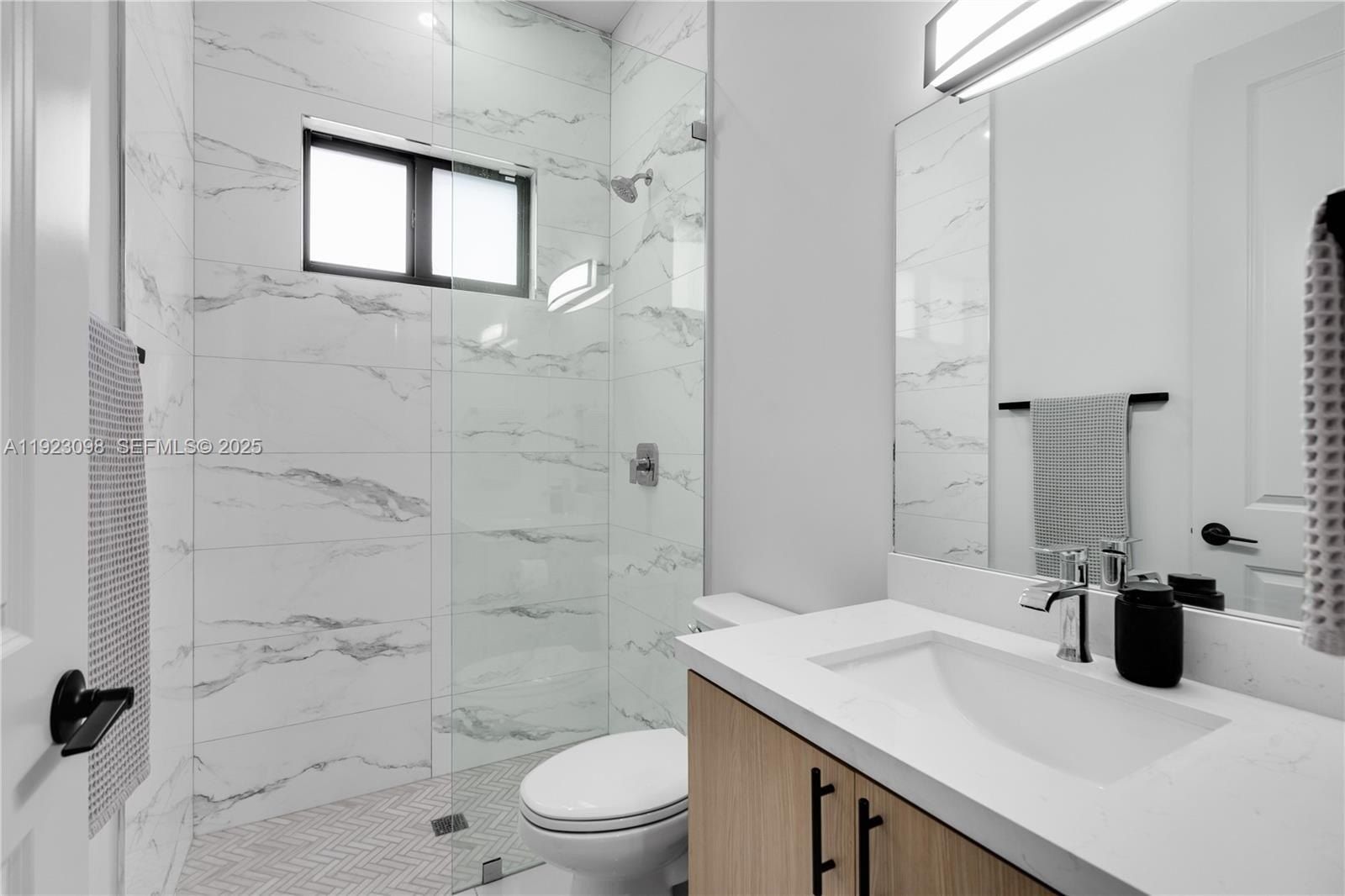 2260 E 9Th Ave. Hialeah, FL 33013