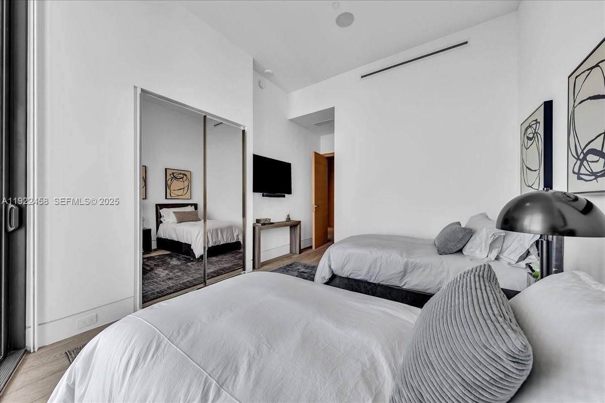 1300 S Miami Ave. Miami, FL 33130