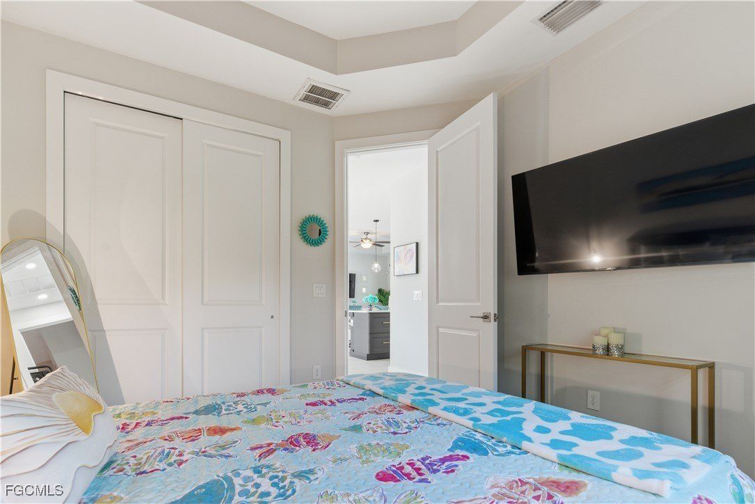 5008 Gunn Circle. Labelle, FL 33935