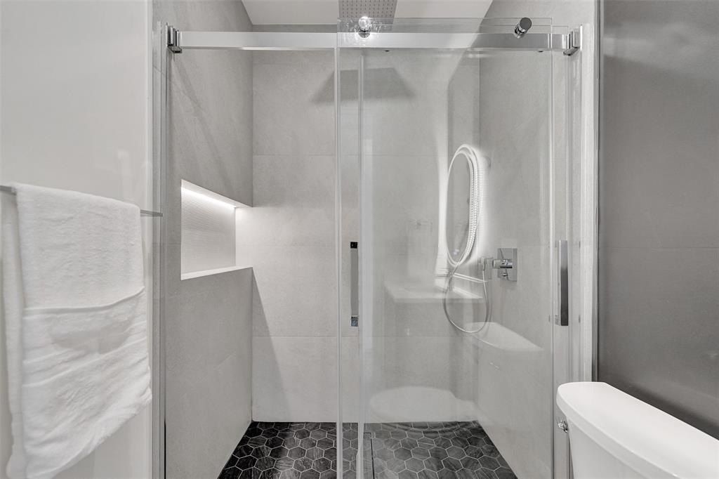 1527 Ne 15Th Ave. Fort Lauderdale, FL 33304