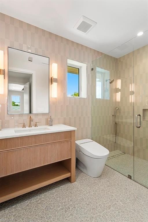 777 Broad. Naples, FL 34102