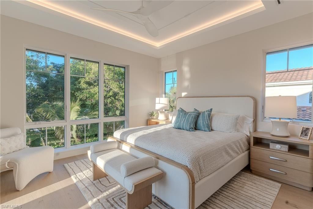 777 Broad. Naples, FL 34102