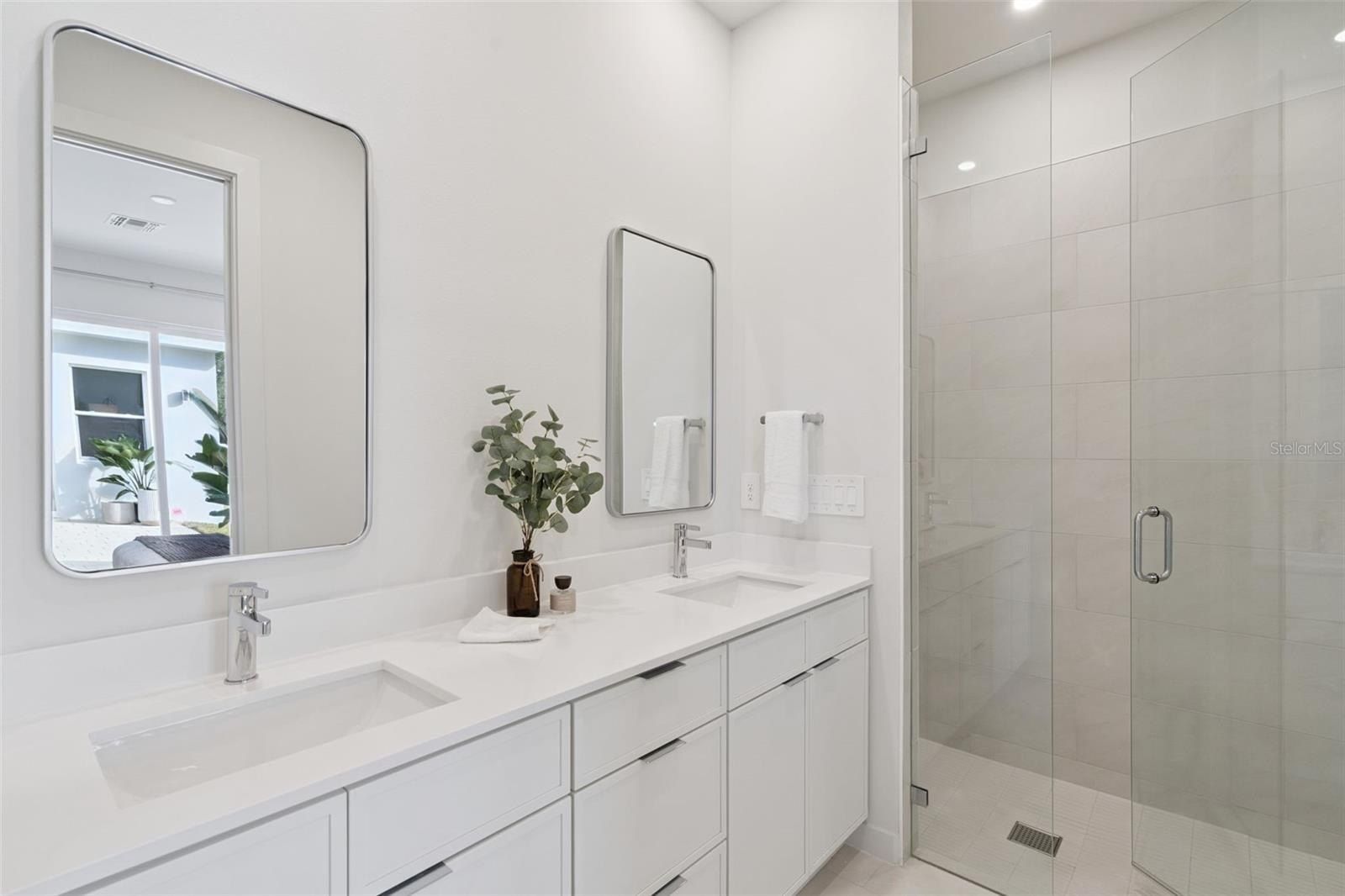 454 Skyfield Court. Lady Lake, FL 32159