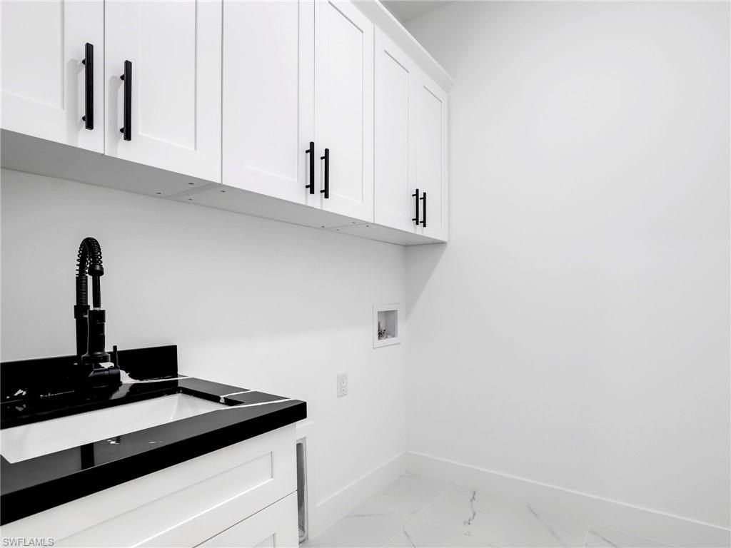 2221 Robert. Alva, FL 33920