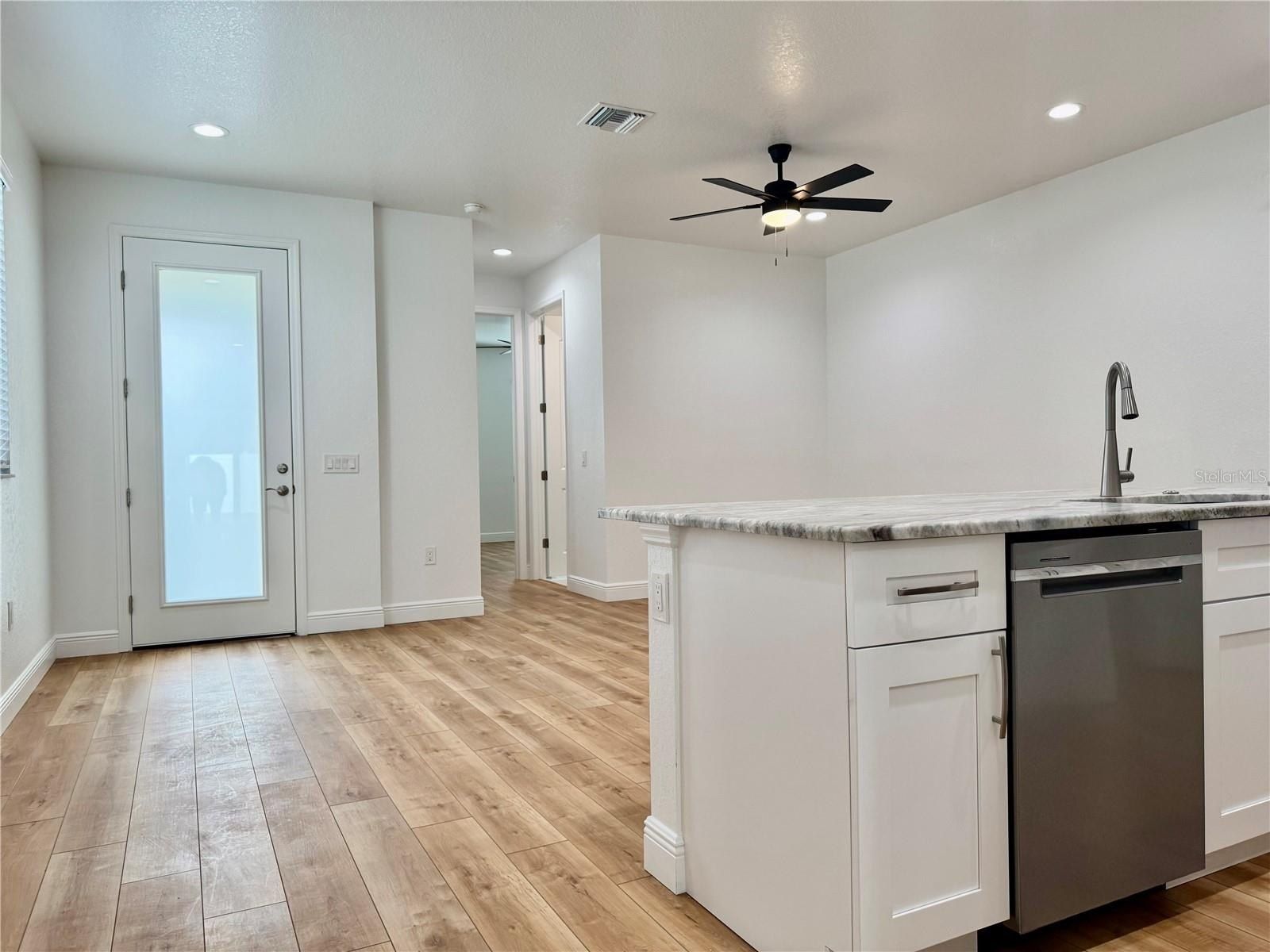 704 13Th Avenue Nw. Largo, FL 33770