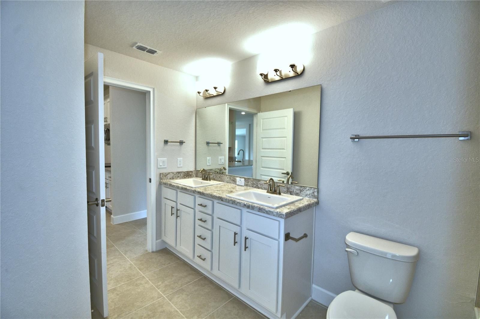 4414 Juneberry Drive. Auburndale, FL 33823