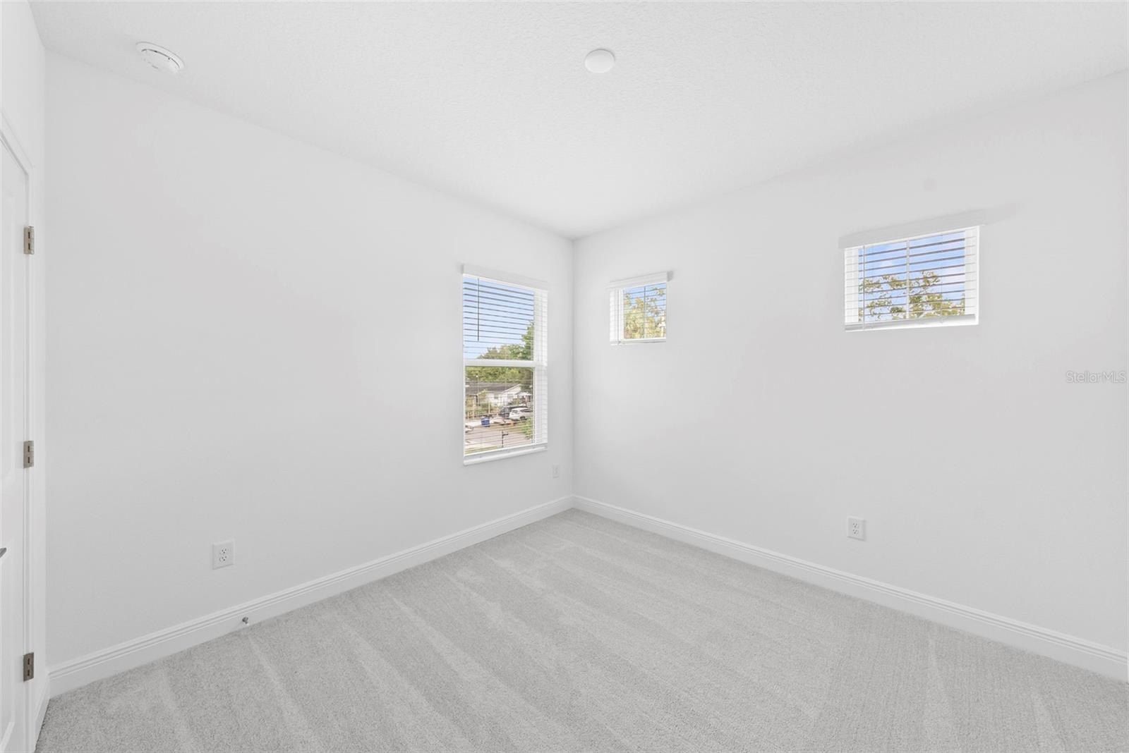 6216 29Th Street N. St Petersburg, FL 33702