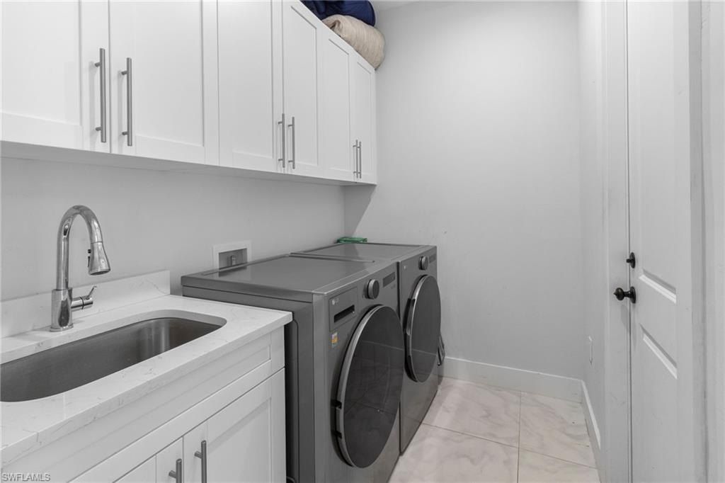 2406 37Th. Naples, FL 34120