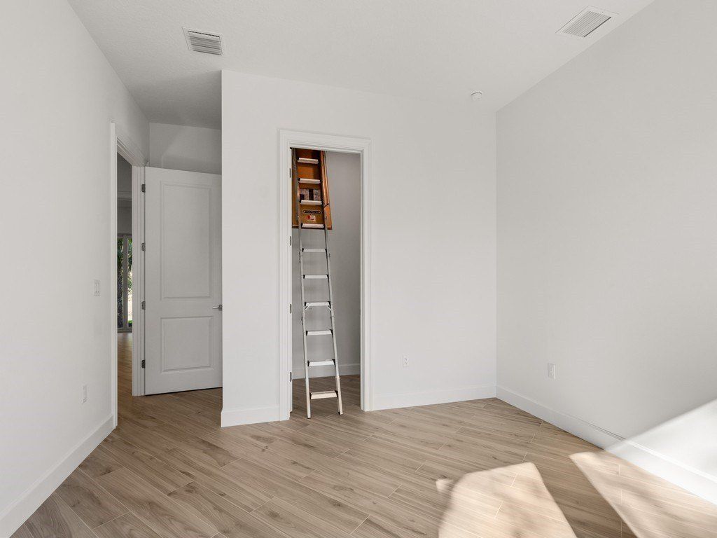 1090 Buckhead Drive Sw. Vero Beach, FL 32968