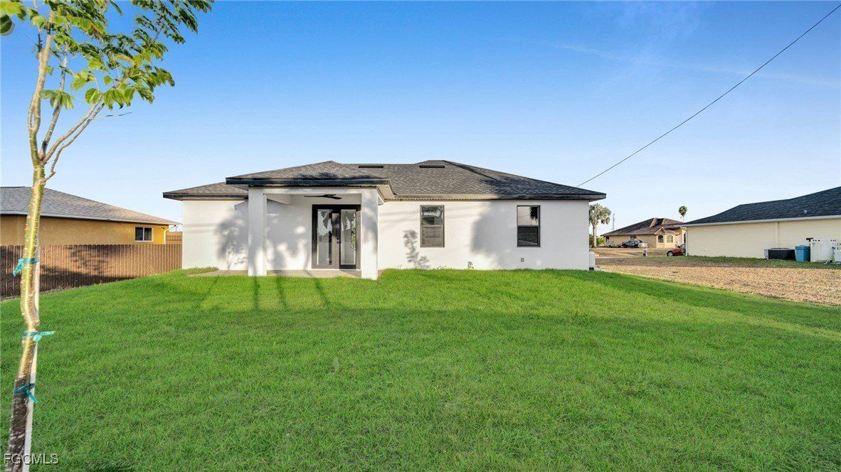 2002 Ne 18Th Avenue. Cape Coral, FL 33909