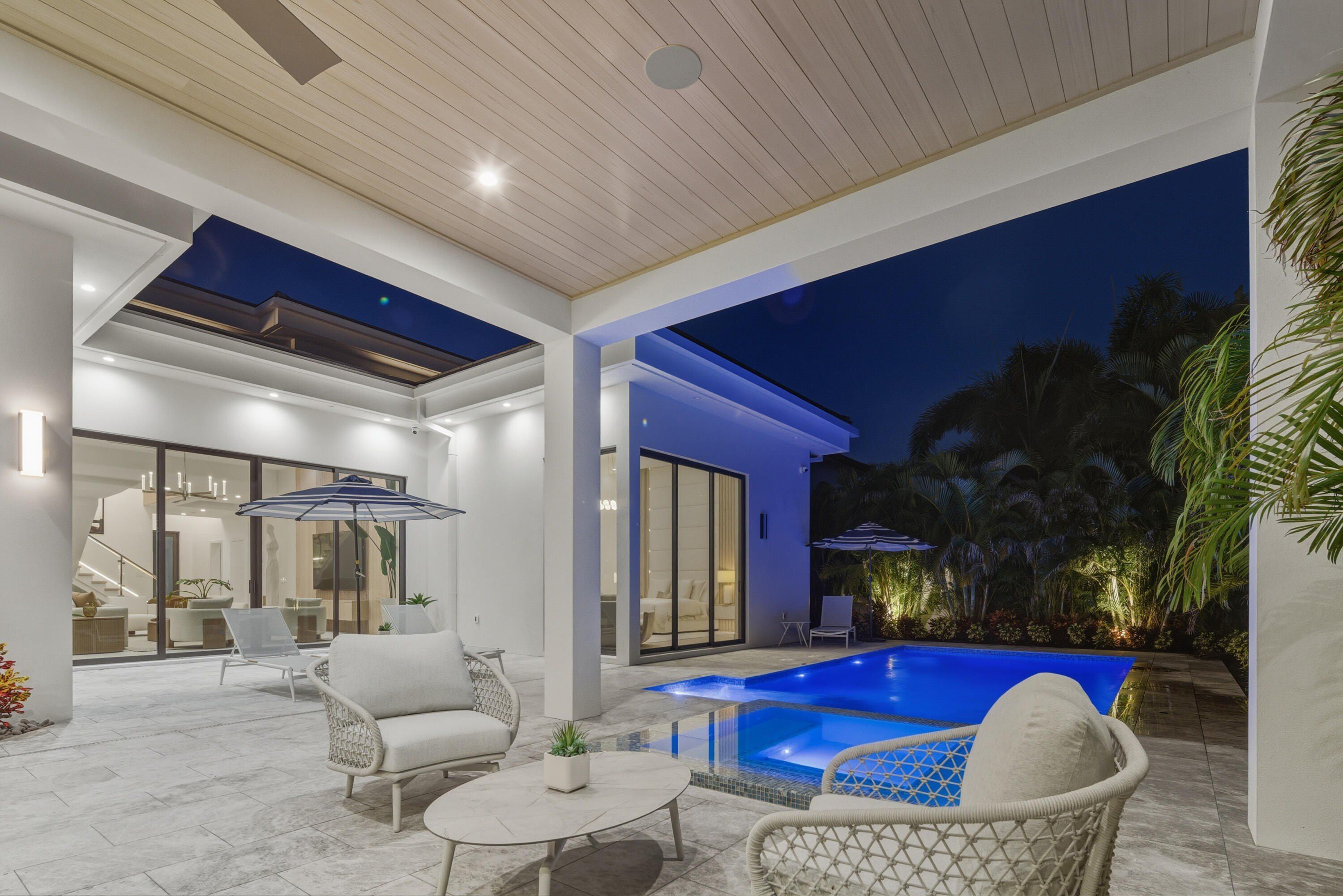 334 Ne 3Rd Street. Boca Raton, FL 33432