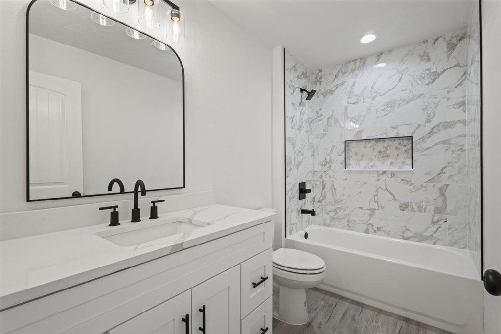 4906 36Th St. Bell, FL 32619