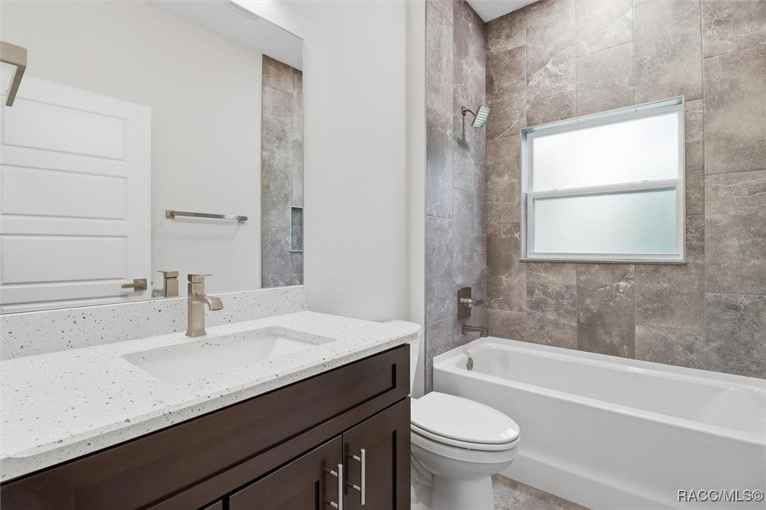 9068 N Alder Avenue. Crystal River, FL 34428