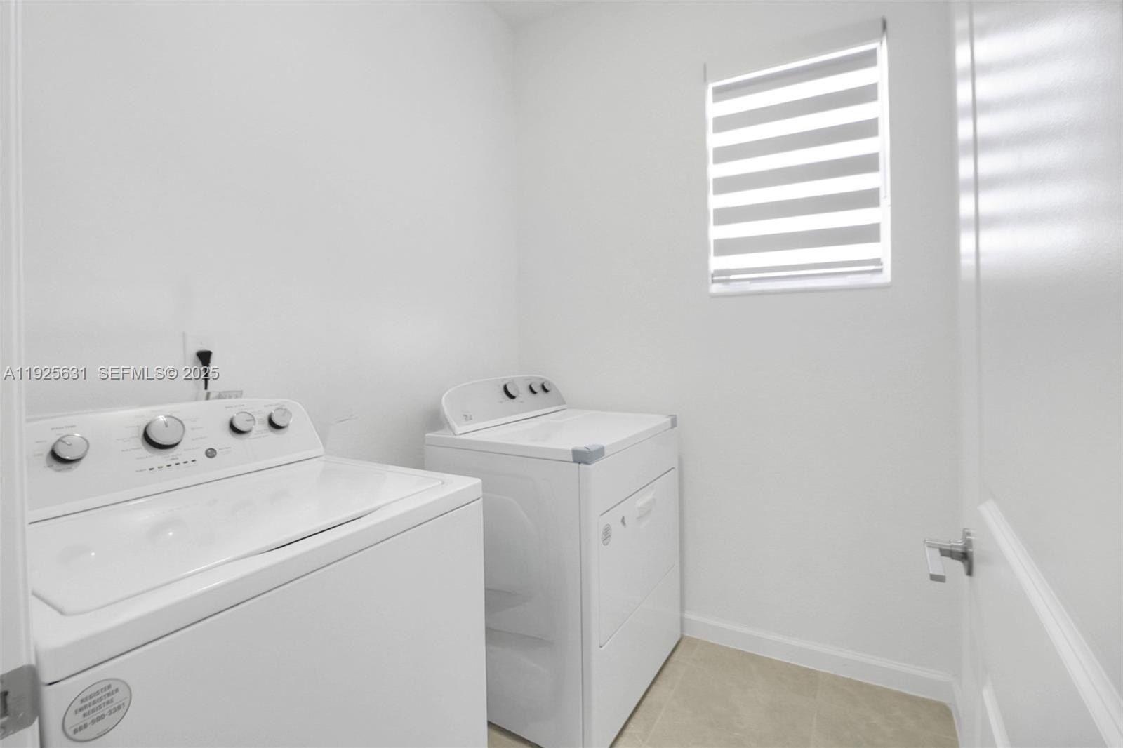 879 Se 26Th Ter. Homestead, FL 33035