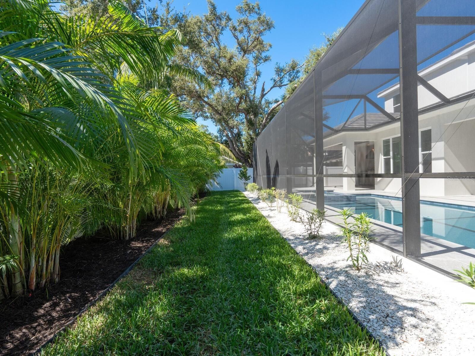 1876 Magnolia Street. Sarasota, FL 34239