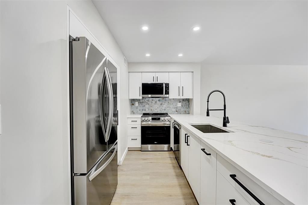 1100 Se 5Th Ct. Pompano Beach, FL 33060