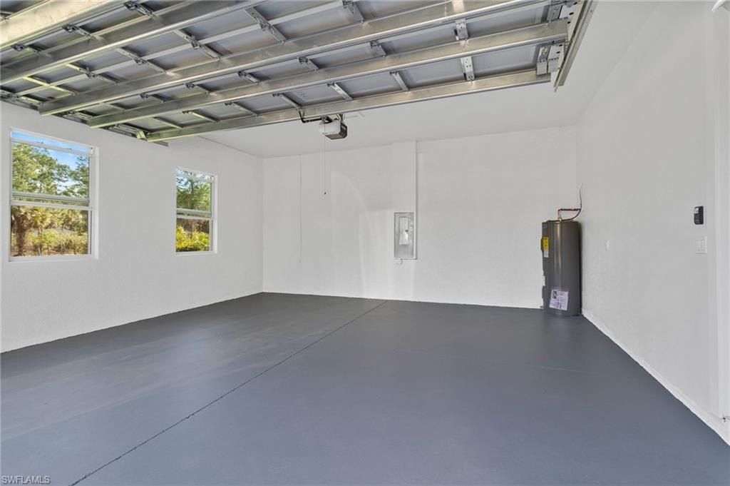 1081 Desoto. Naples, FL 34117