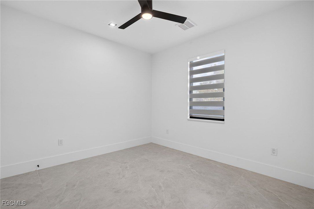 1821 Sw 25Th Terrace. Cape Coral, FL 33914