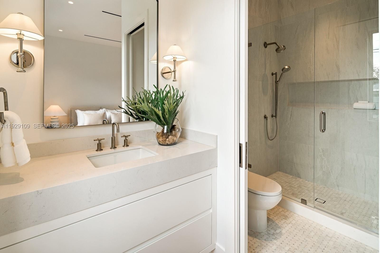 6021 Sw 86Th St. South Miami, FL 33143