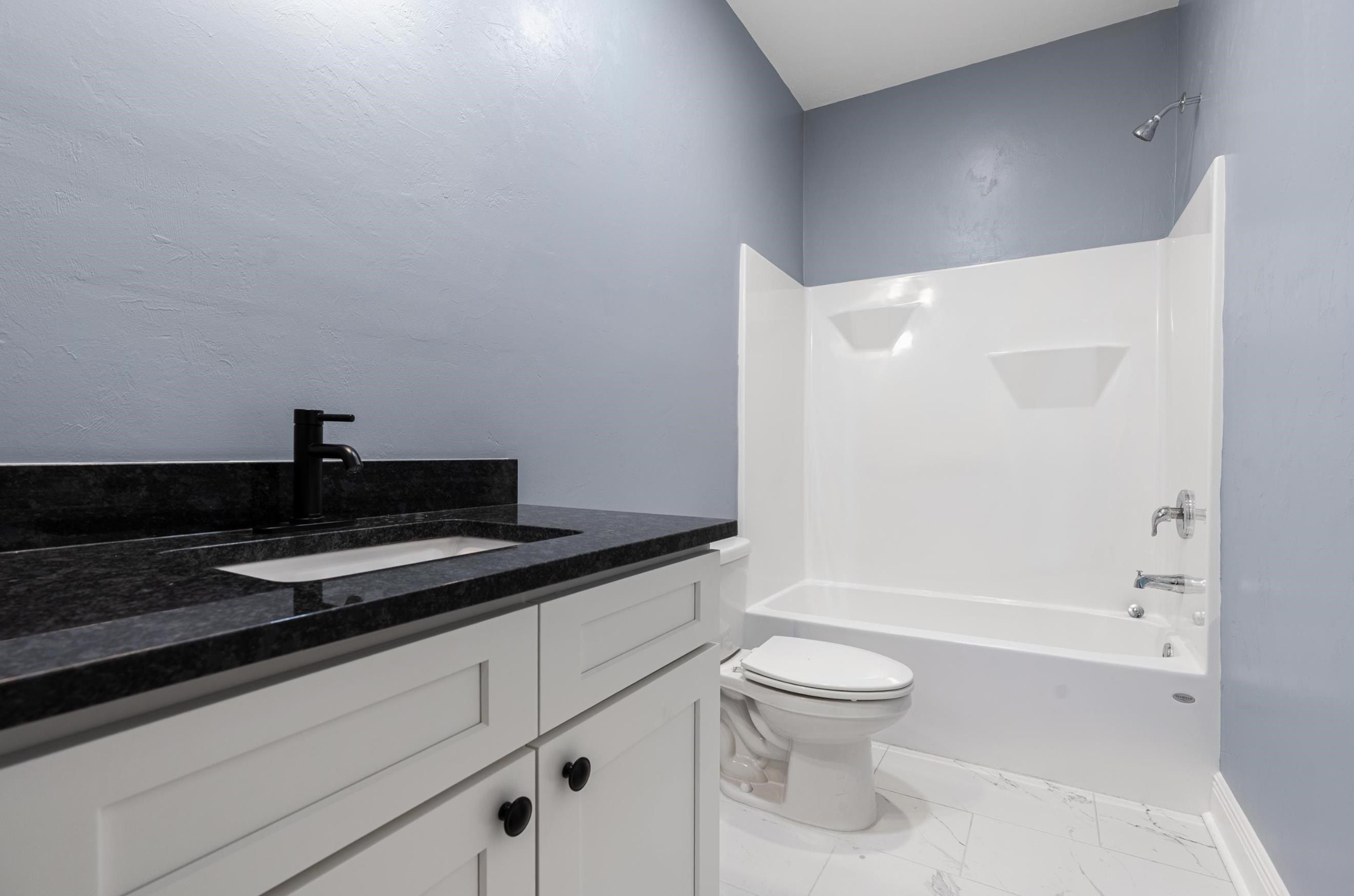 62 Frank Run. Midway, FL 32343