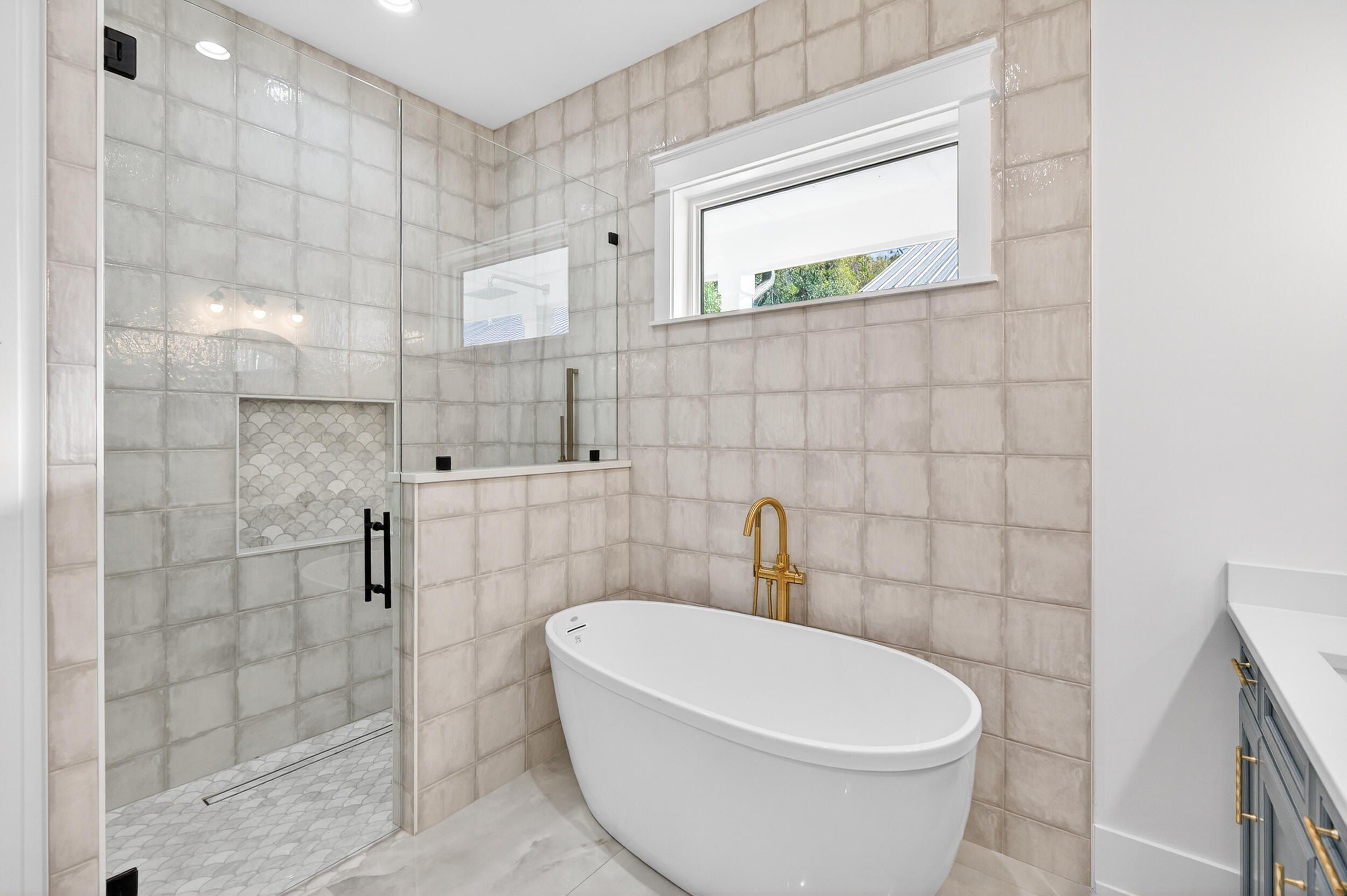 305 Elm Street. Santa Rosa Beach, FL 32459