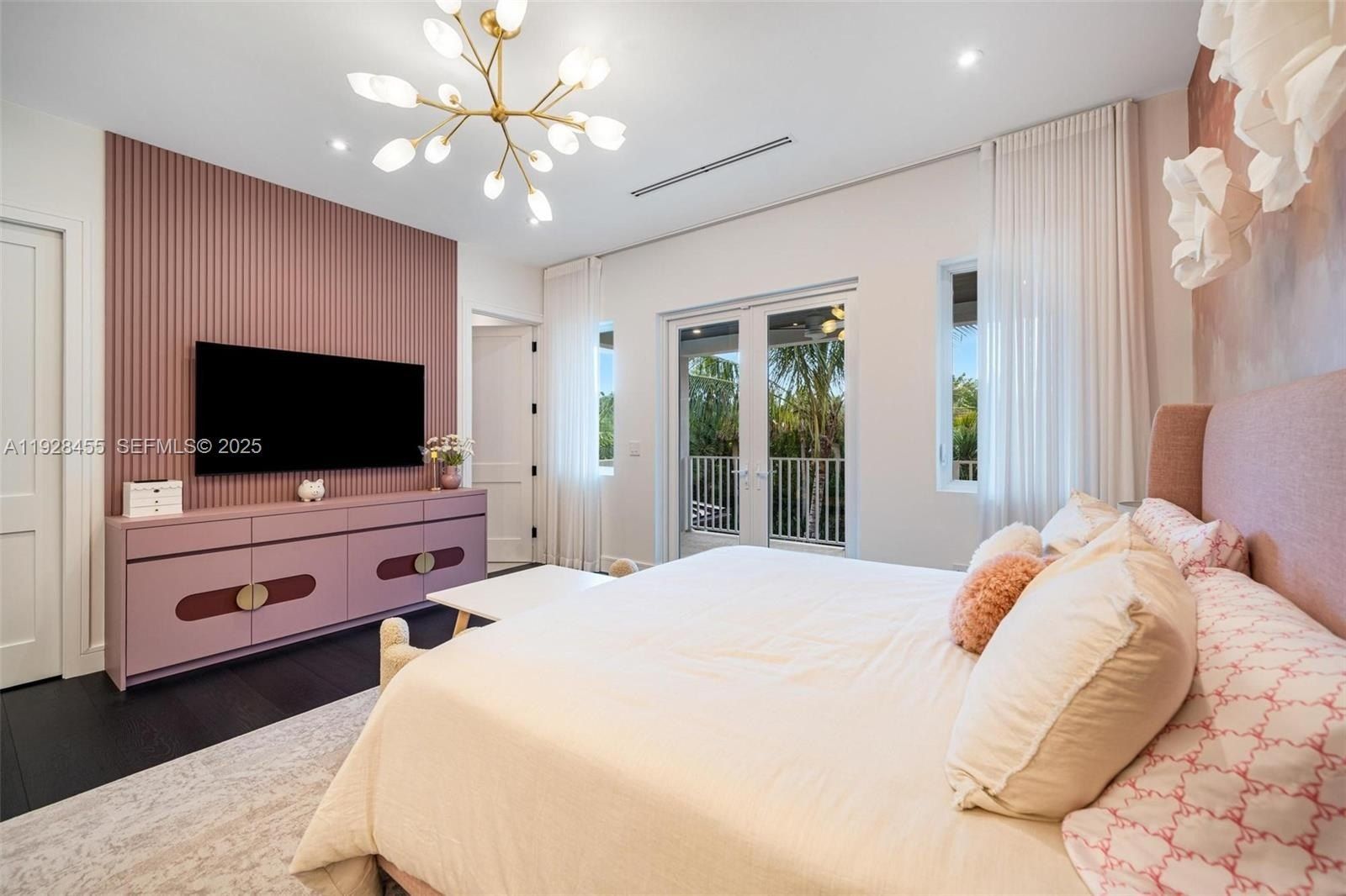 7220 Sw 125Th St. Pinecrest, FL 33156