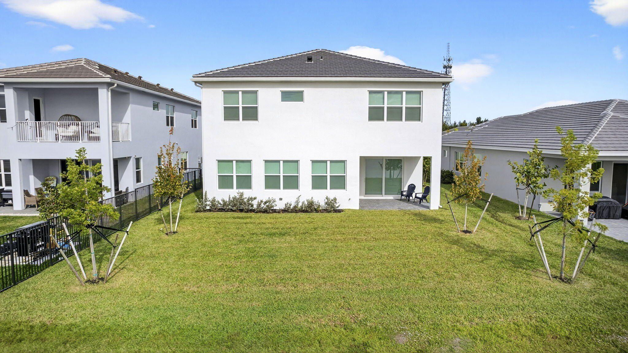 14052 Spruce Pine Drive. Loxahatchee, FL 33470