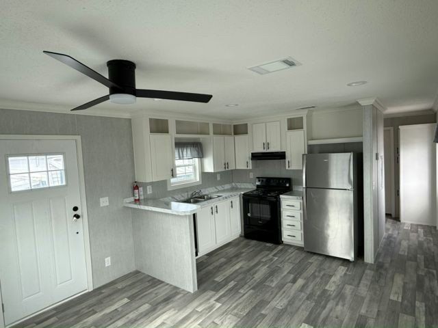 818 Daily Drive. Hallandale, FL 33009