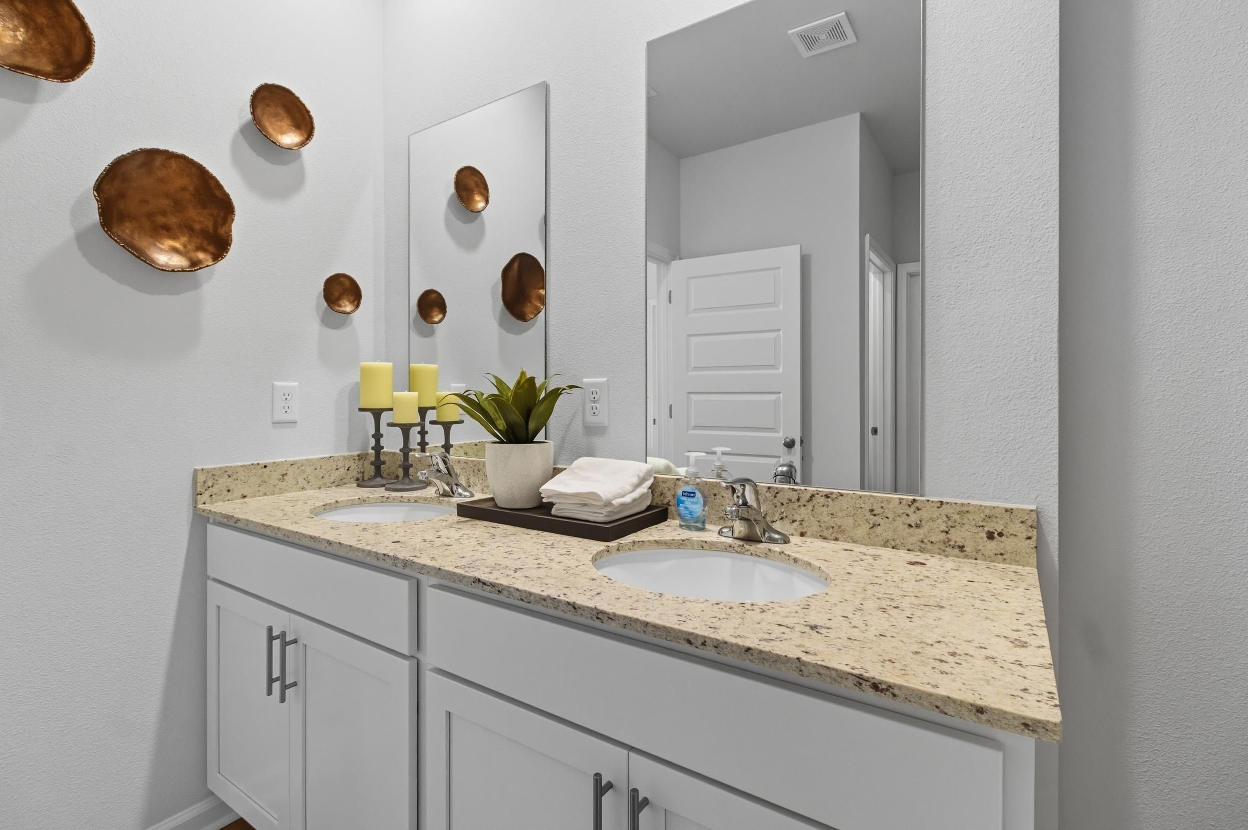 2933 Ervine Street. Tallahassee, FL 32308