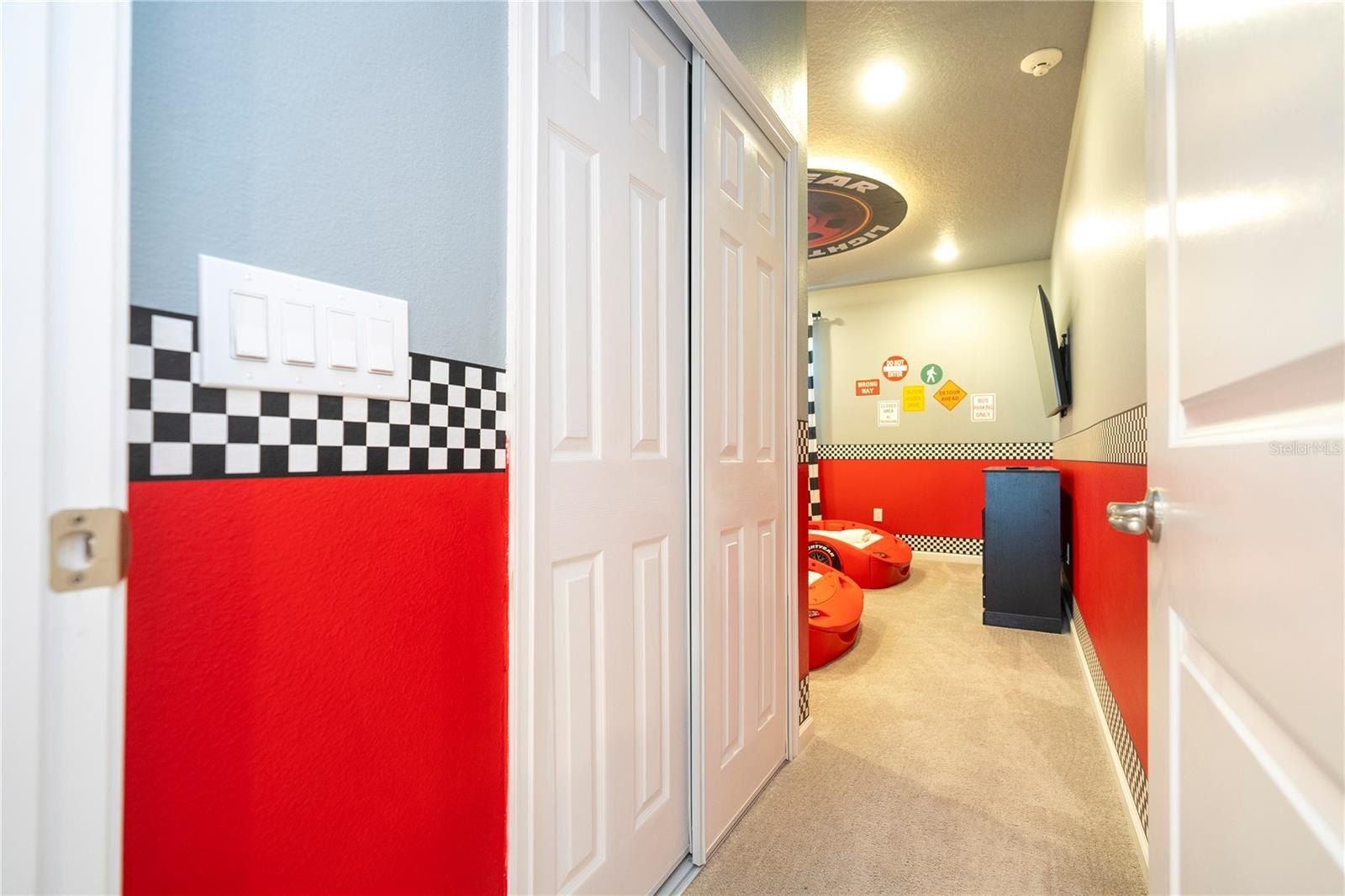 5887 High Seas Drive. Orlando, FL 32821