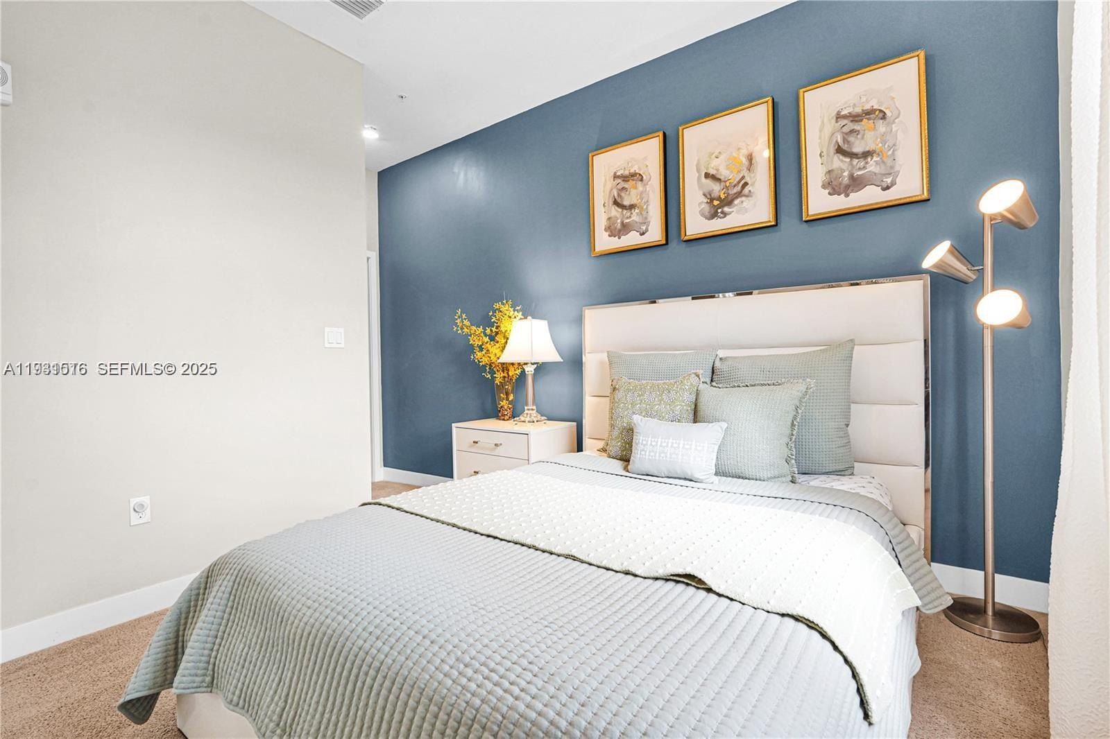 8025 Nw 104Th Ave. Doral, FL 33178