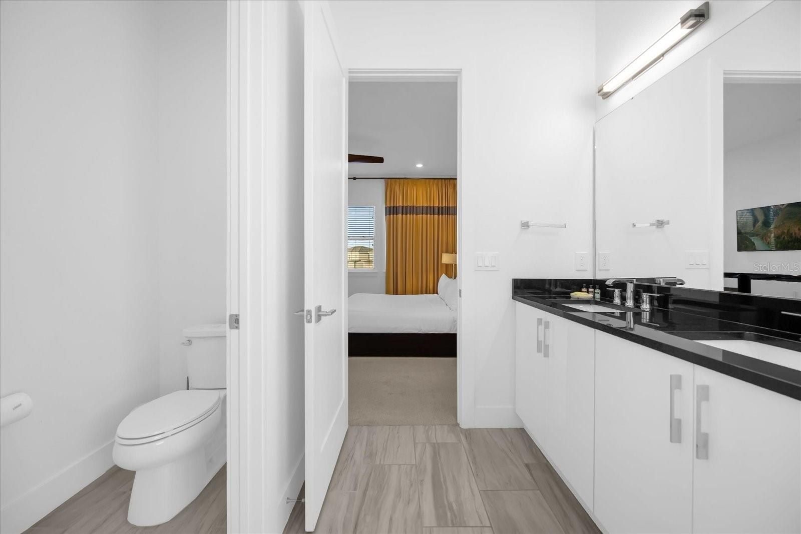 2137 Pine Oak Loop. Davenport, FL 33837