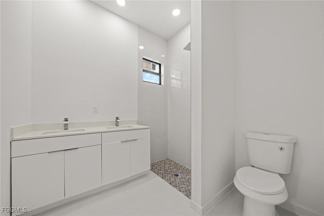 447 Redwing Street. Lehigh Acres, FL 33974