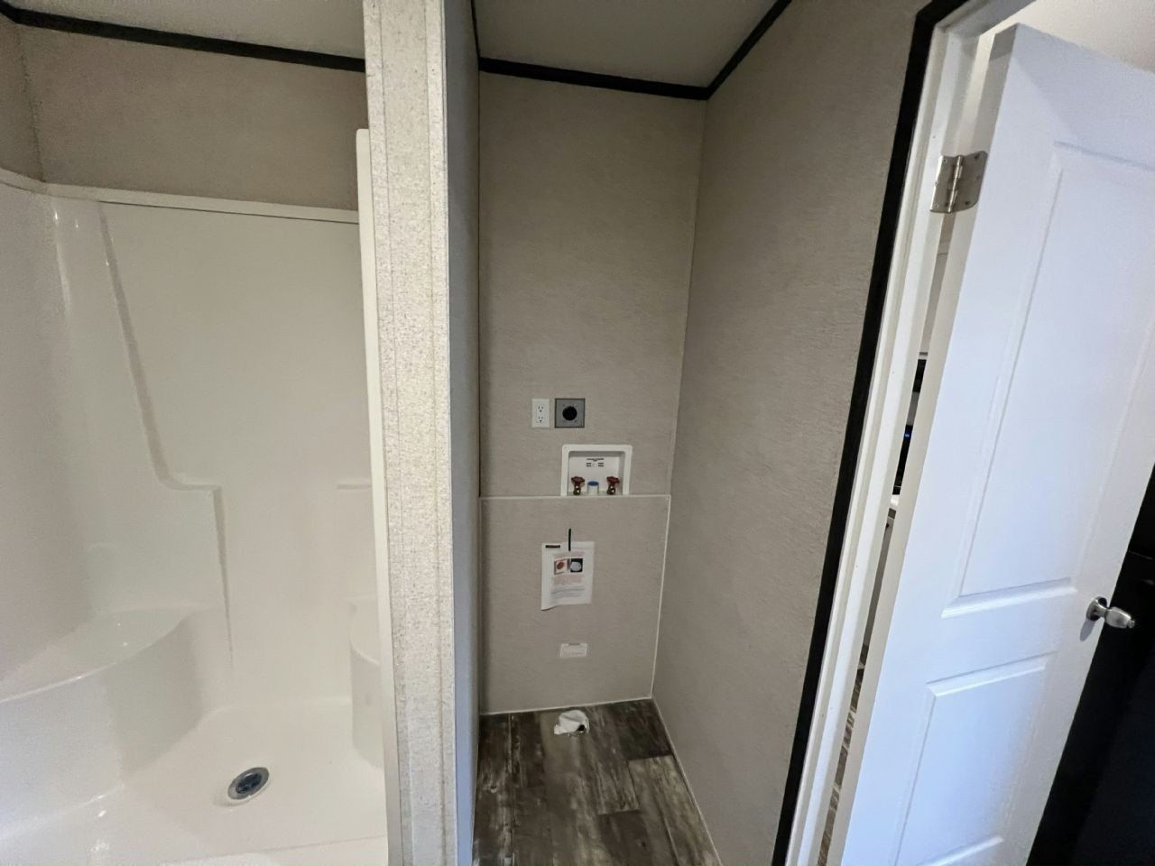 126 Southland Court. Avon Park, FL 33825