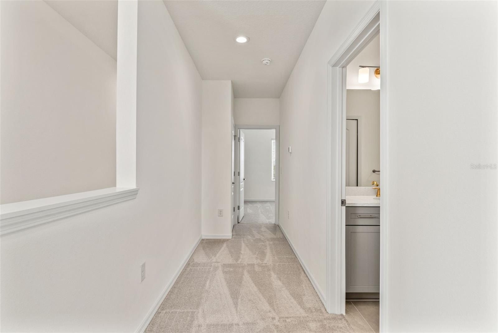 2272 Washington Palm Court. Bradenton, FL 34212