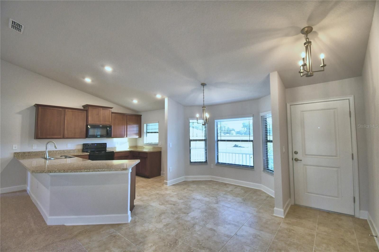 1218 Hickory Nut Drive. Lake Wales, FL 33898