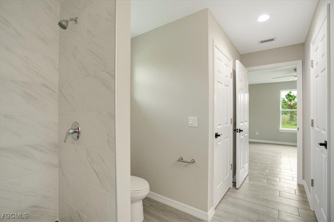 833 Chantilly Street E. Lehigh Acres, FL 33974