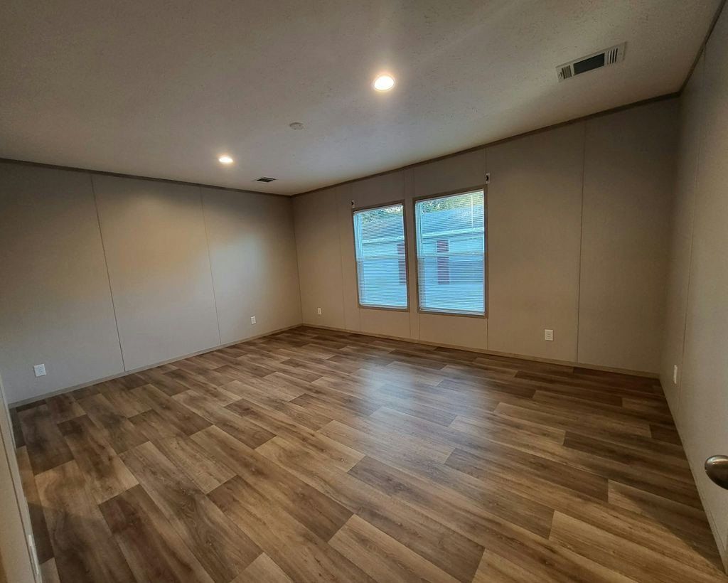 5400 Collins Road. Jacksonville, FL 32244