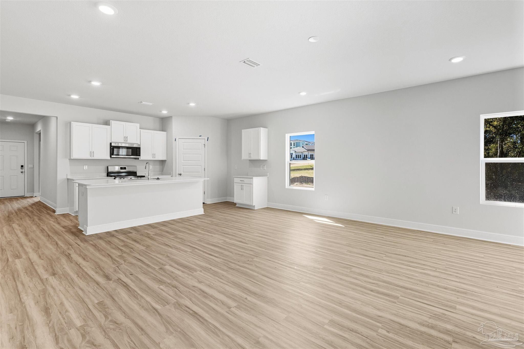 3070 Serviceberry Rd. Cantonment, FL 32533