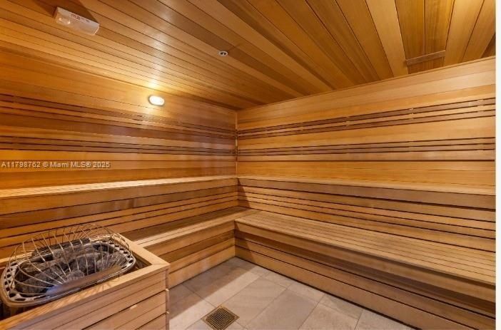 229 Sw 9Th St. Miami, FL 33130