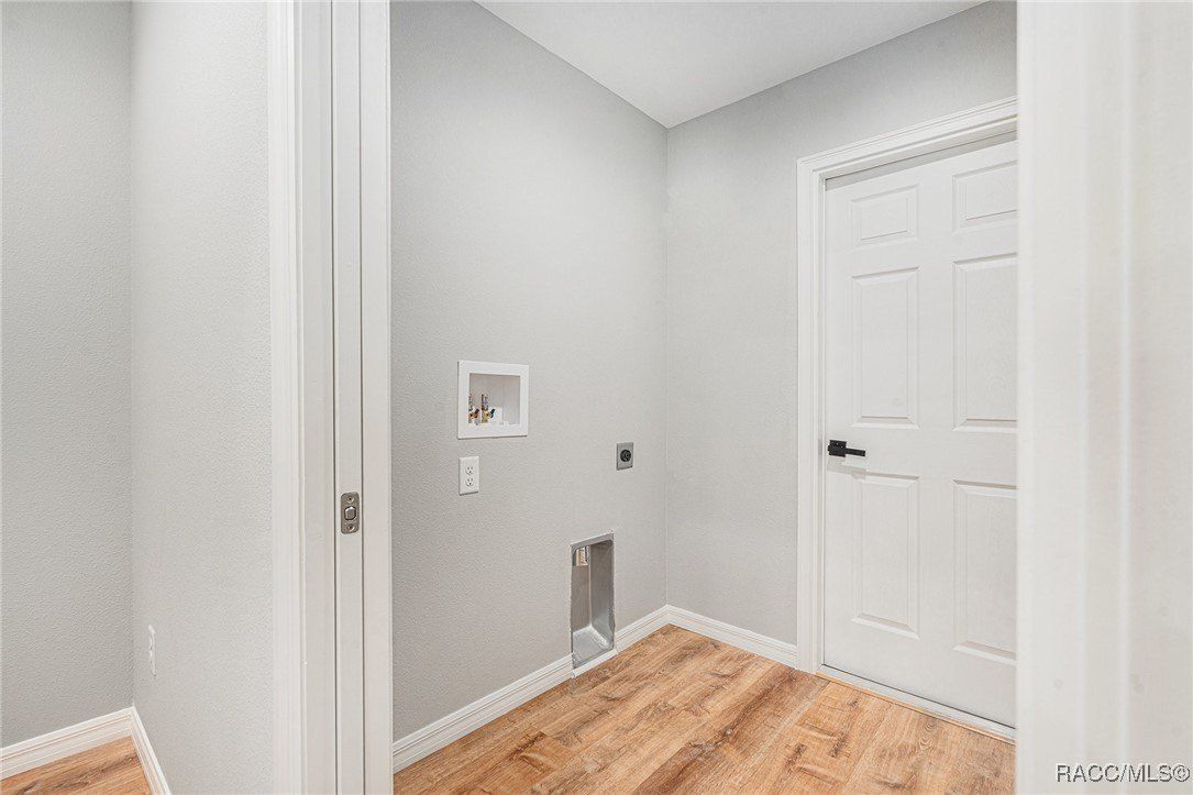 7948 N Santos Drive. Citrus Springs, FL 34434