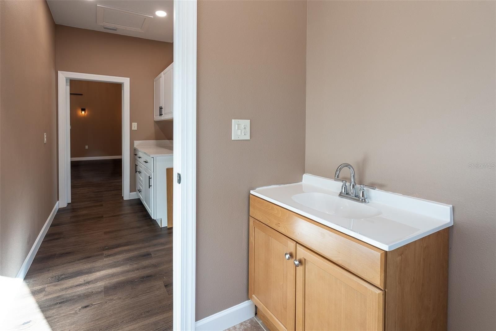 6425 Cartwrite Road. Spring Hill, FL 34609