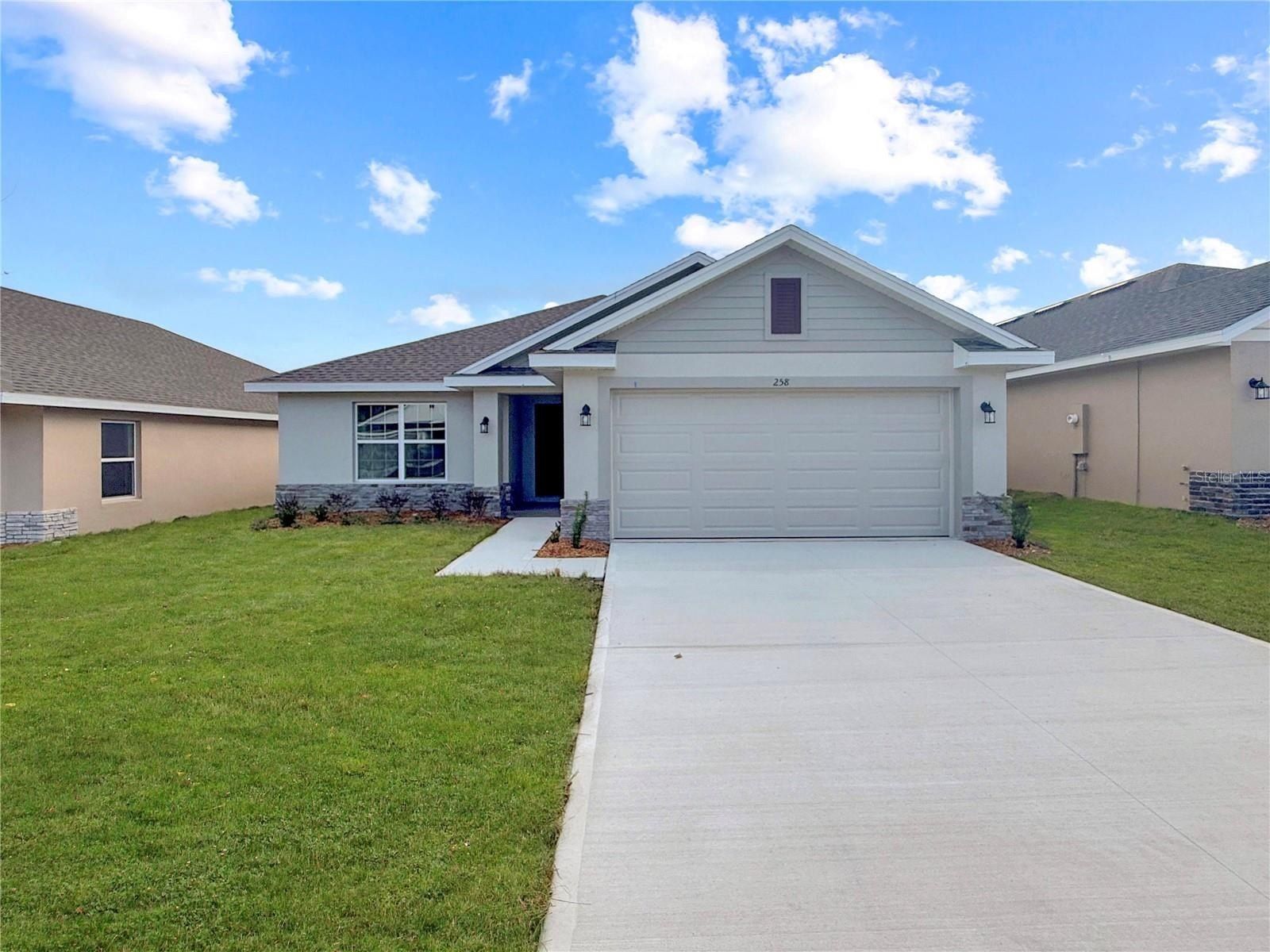 258 Verny Grove Lane. Leesburg, FL 34748