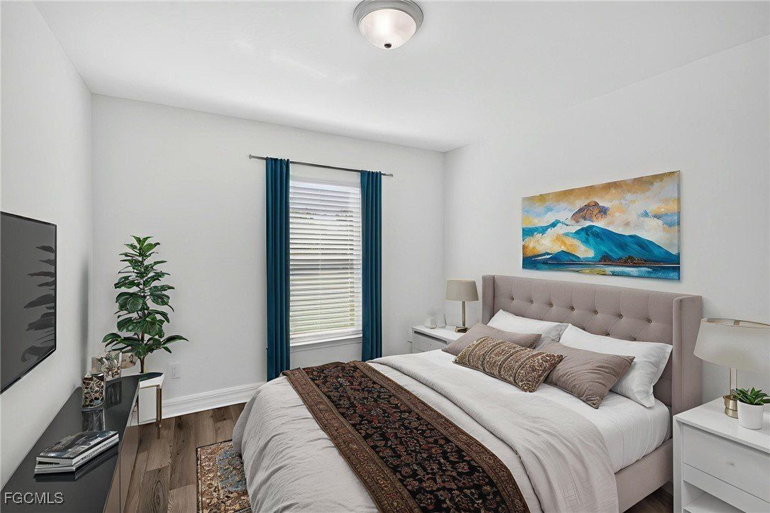 2725 Ne 1St Place. Cape Coral, FL 33909