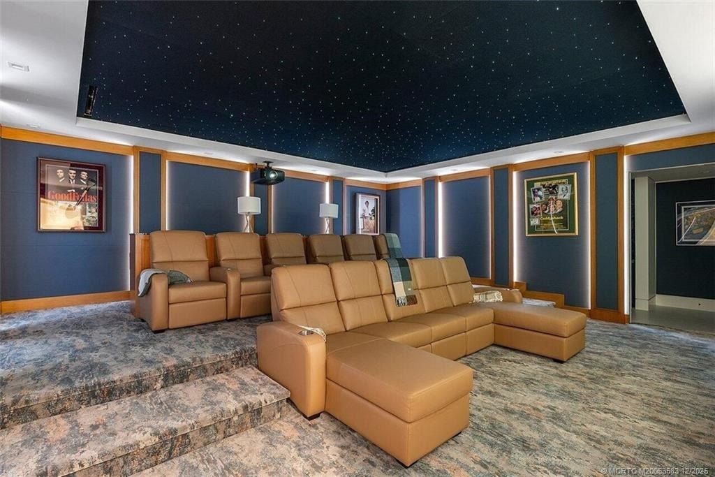 3016 Se Dune Drive. Stuart, FL 34996