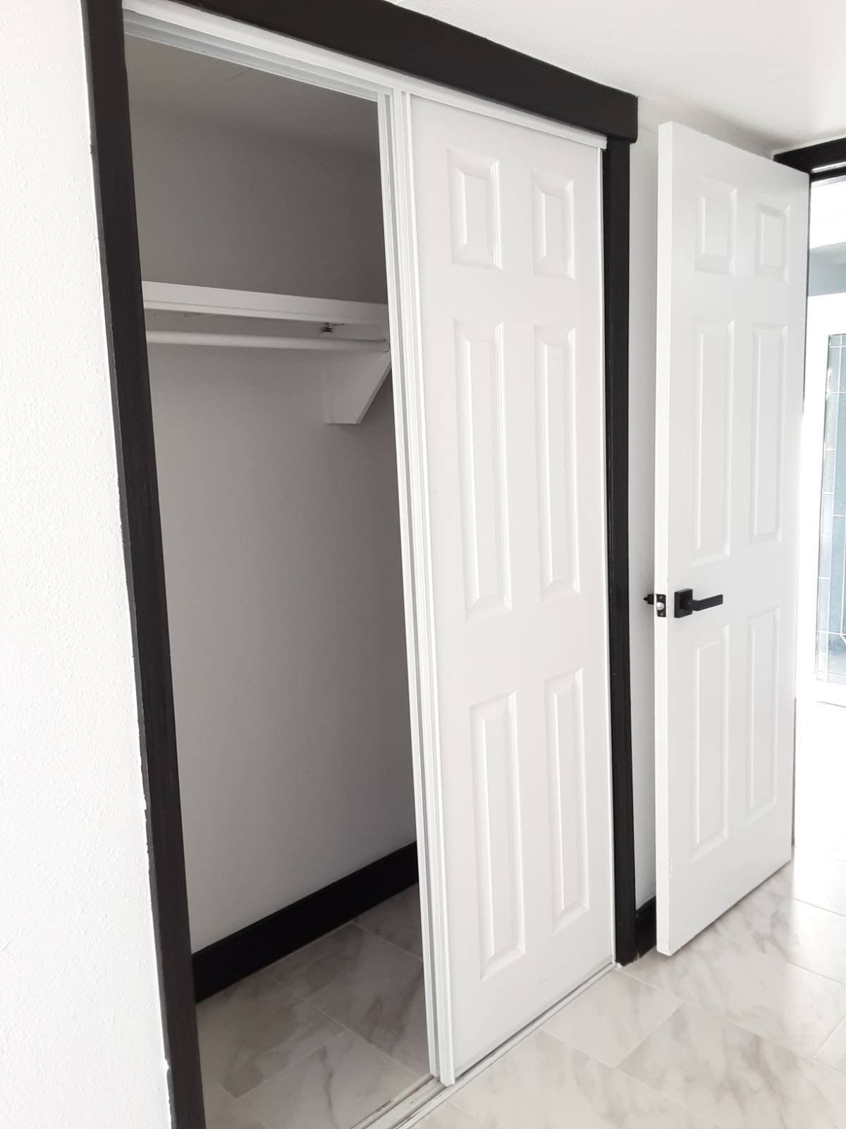 9814 Pine Way. Tampa, FL 33635