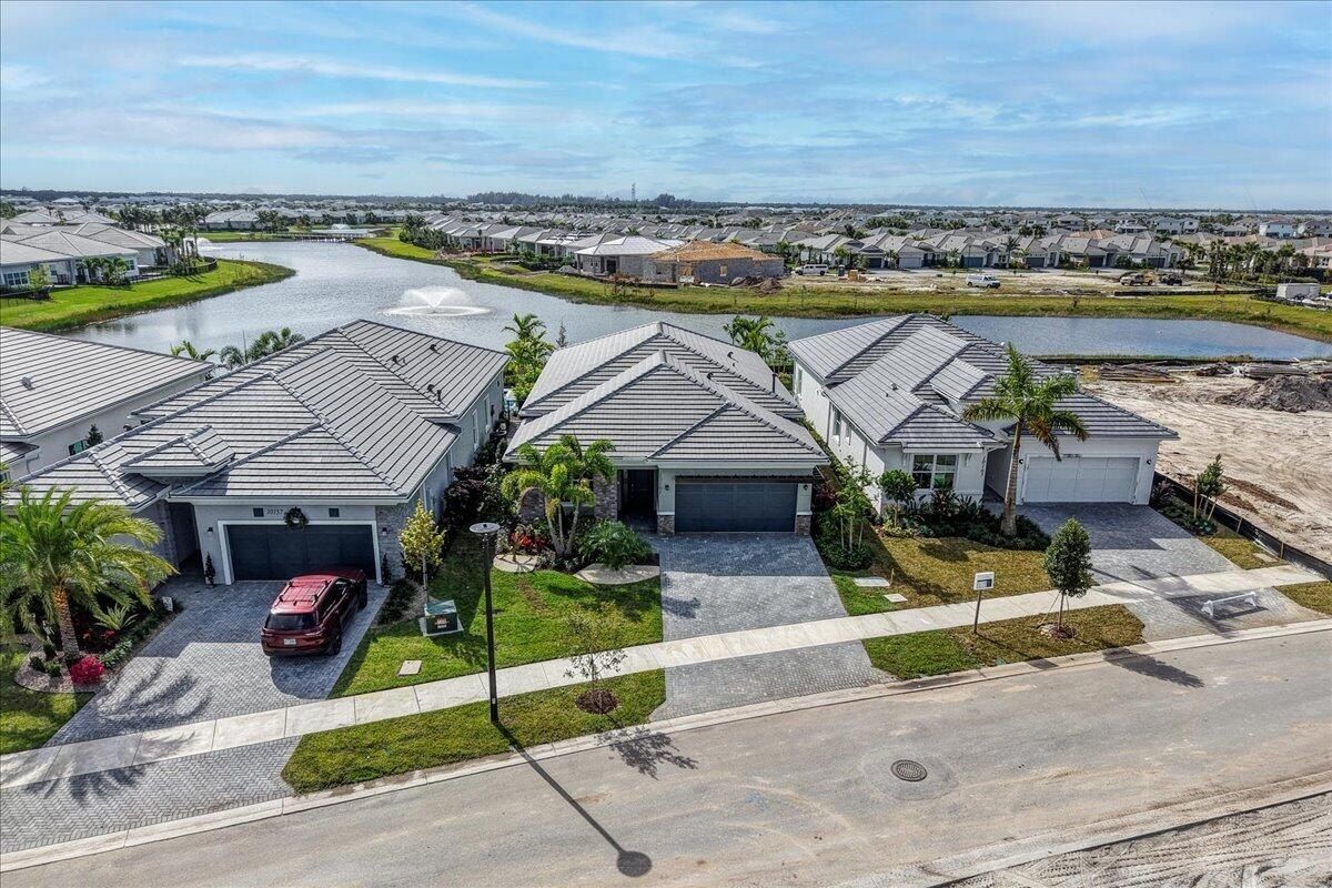 10161 Timber Creek Way. Palm Beach Gardens, FL 33412