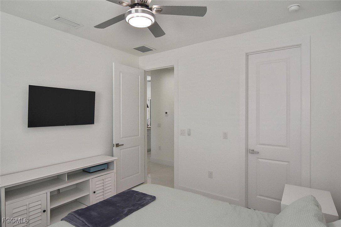 207 Se 2Nd Avenue. Cape Coral, FL 33990